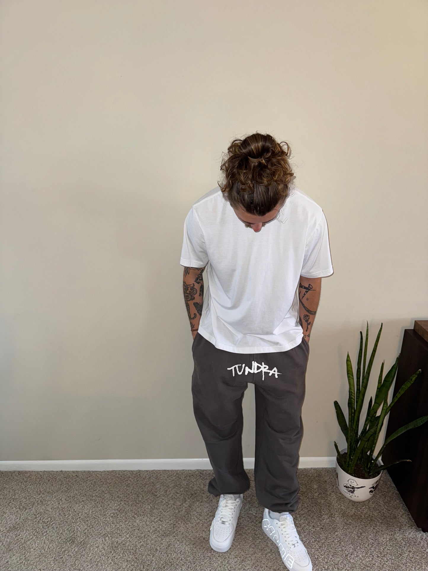 TUNDRA SWEATS