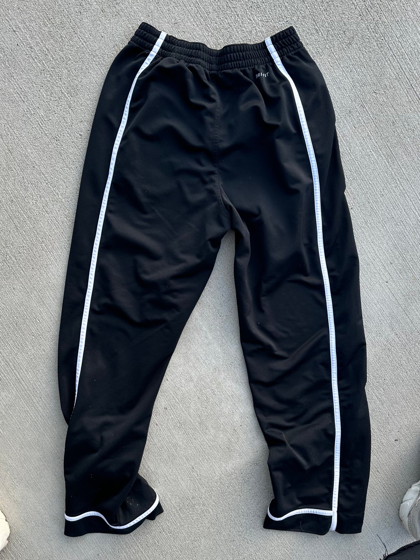 NIKE SWEATS