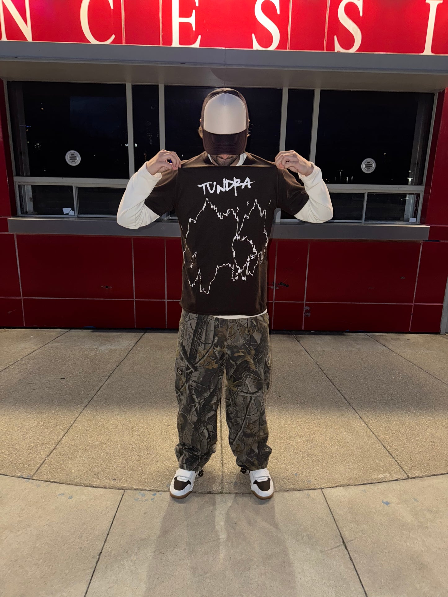 TUNDRA TEE